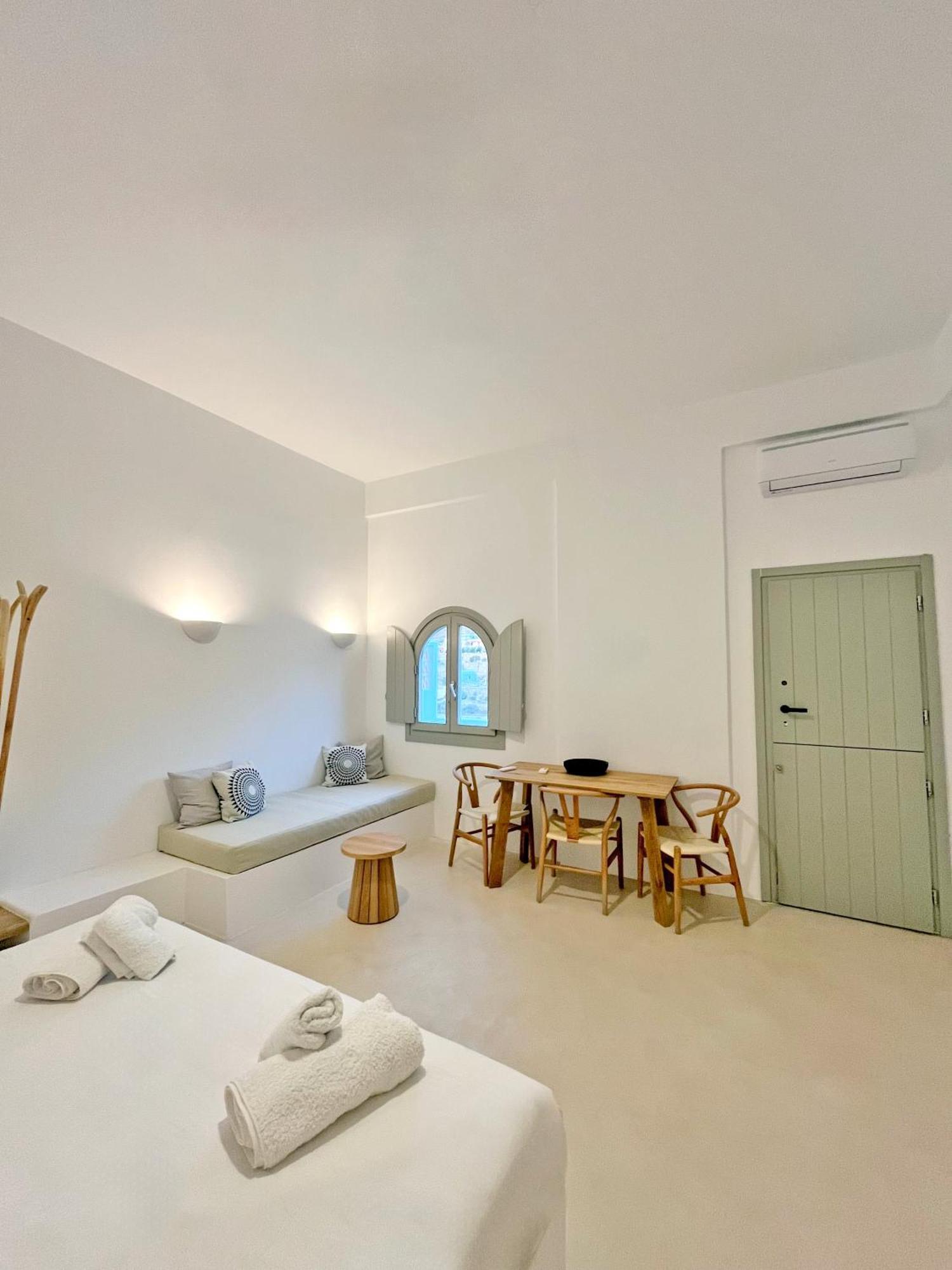 Ios Alcyon Blue Suites Exterior photo