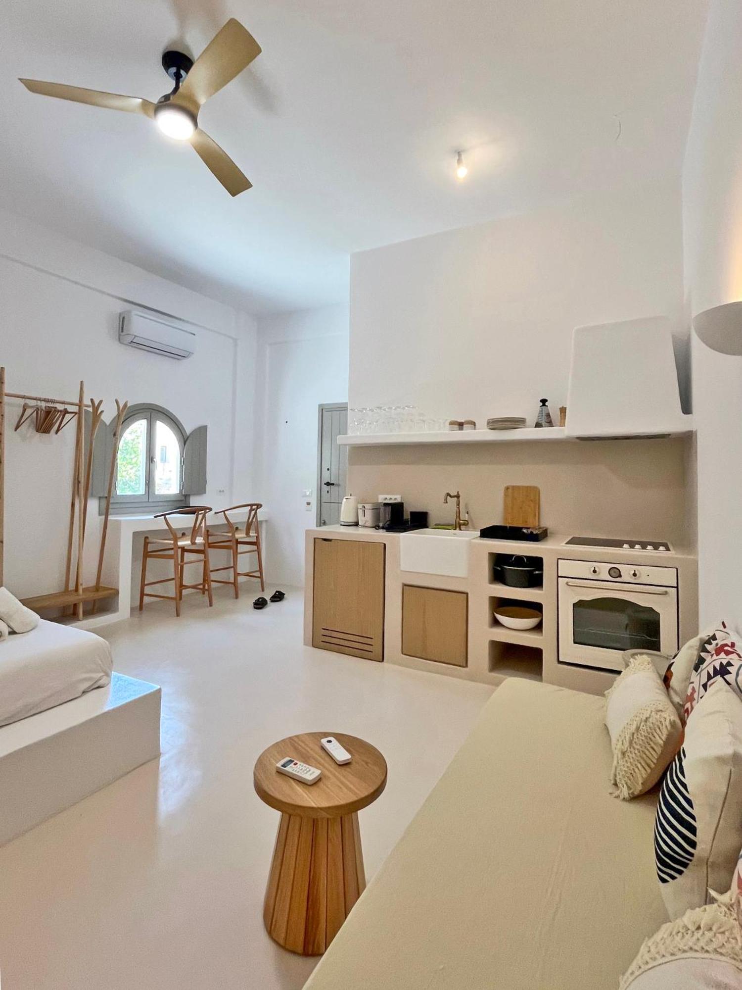 Ios Alcyon Blue Suites Exterior photo