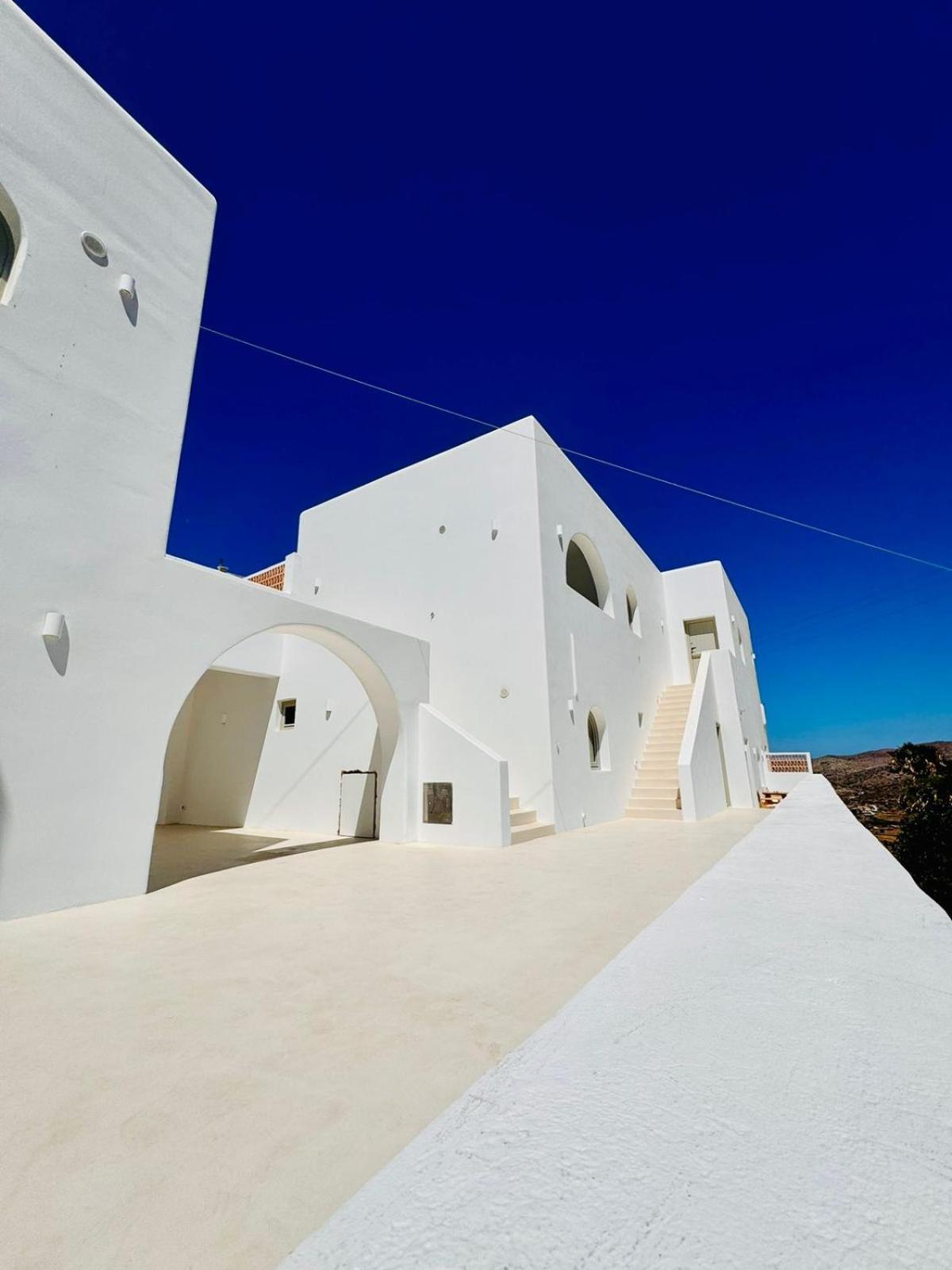 Ios Alcyon Blue Suites Exterior photo