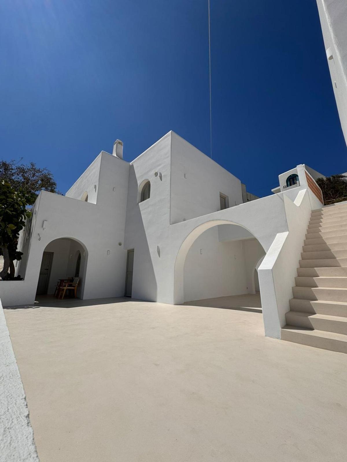 Ios Alcyon Blue Suites Exterior photo