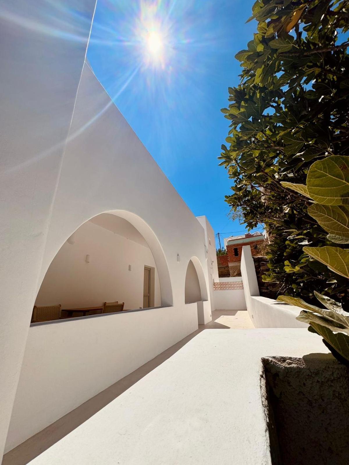 Ios Alcyon Blue Suites Exterior photo